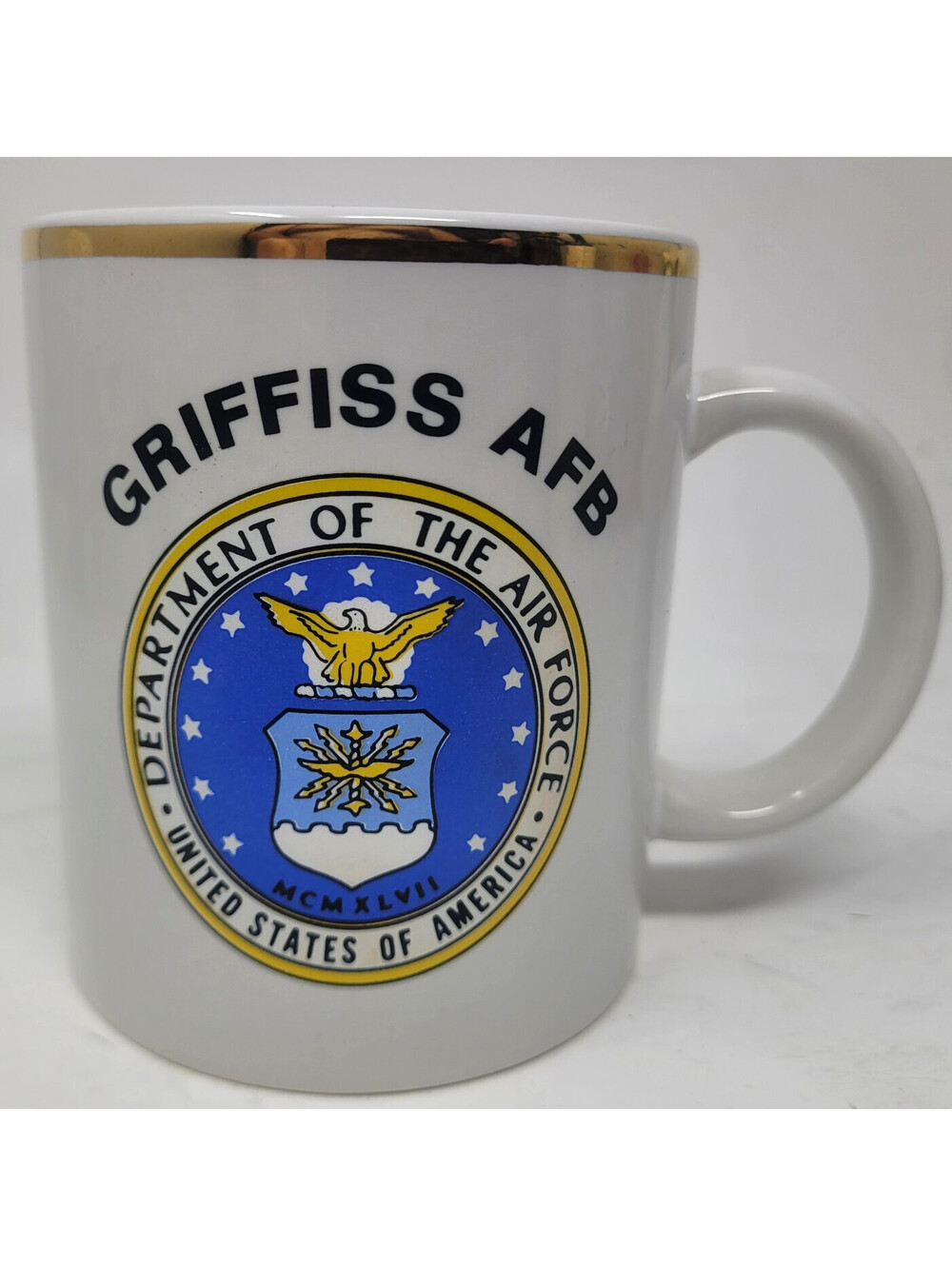 USAF Griffiss AFB Department of the Air Force Mug Gold Rim Military Service Co